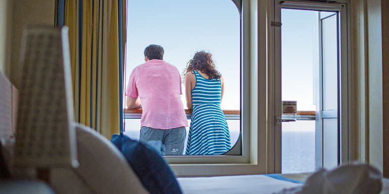 carnival breeze balcony suite cabin tips